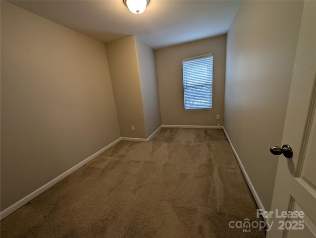 8419 Candlenut Lane, Charlotte, NC 28215