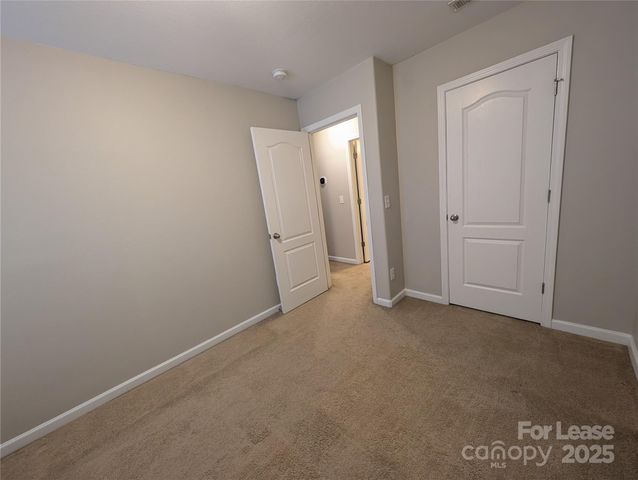 8419 Candlenut Lane, Charlotte, NC 28215