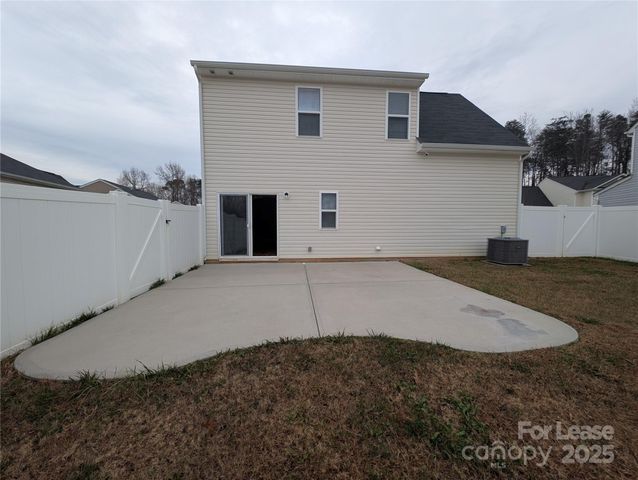 8419 Candlenut Lane, Charlotte, NC 28215