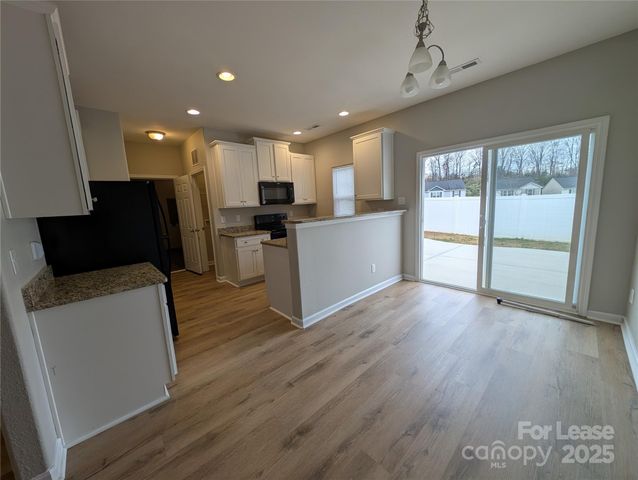 8419 Candlenut Lane, Charlotte, NC 28215