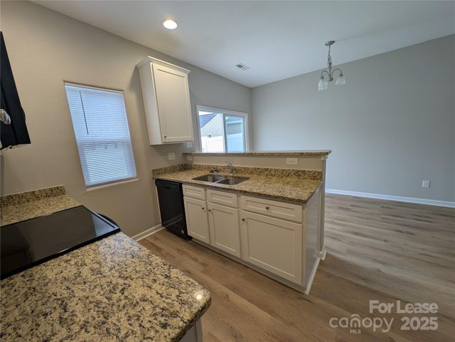 8419 Candlenut Lane, Charlotte, NC 28215