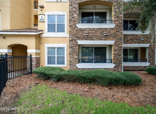8539 GATE Parkway W 9107, Jacksonville, FL 32216
