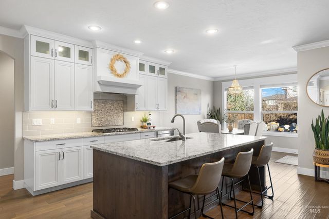 5952 N Bolsena Ave, Meridian, ID 83646