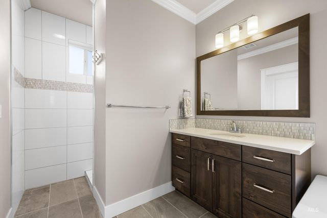 5952 N Bolsena Ave, Meridian, ID 83646