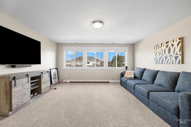 5952 N Bolsena Ave, Meridian, ID 83646