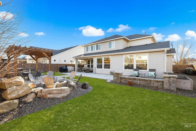 5952 N Bolsena Ave, Meridian, ID 83646