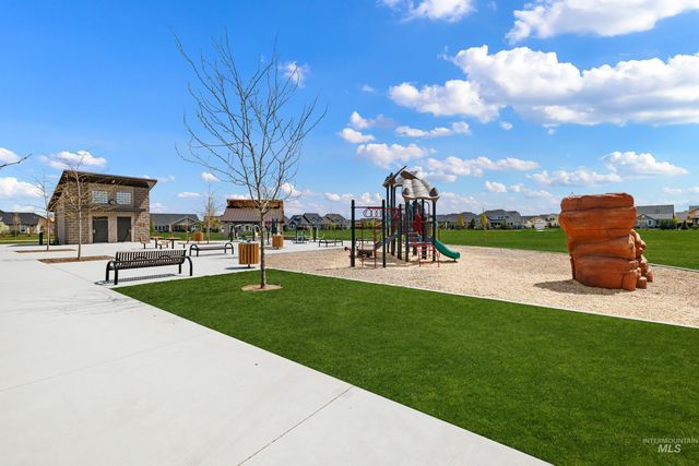 5952 N Bolsena Ave, Meridian, ID 83646