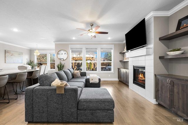 5952 N Bolsena Ave, Meridian, ID 83646