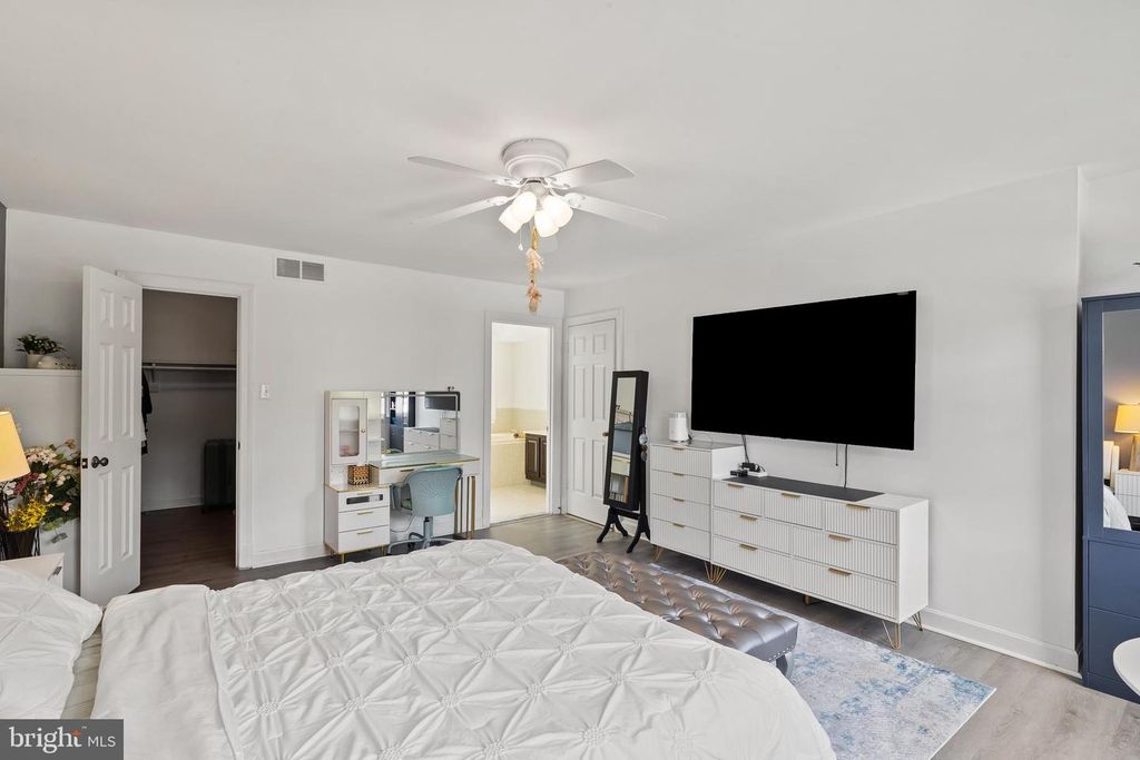 Image 24 of property listing at 12128 GRAY STAR WAY, Columbia, MD 21044