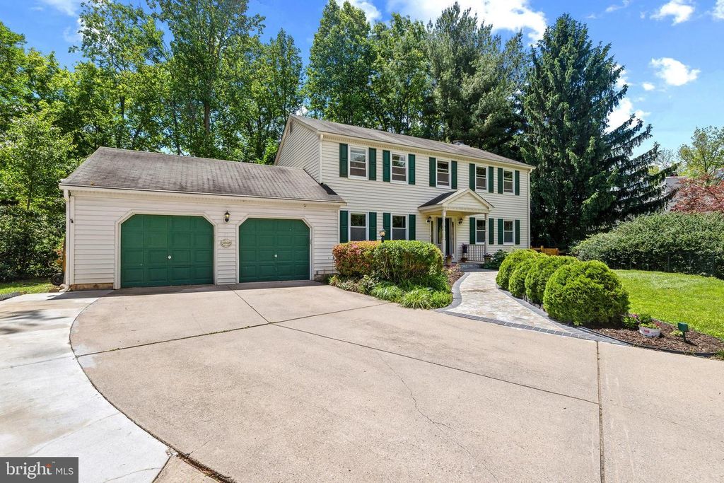 Image 3 of property listing at 12128 GRAY STAR WAY, Columbia, MD 21044