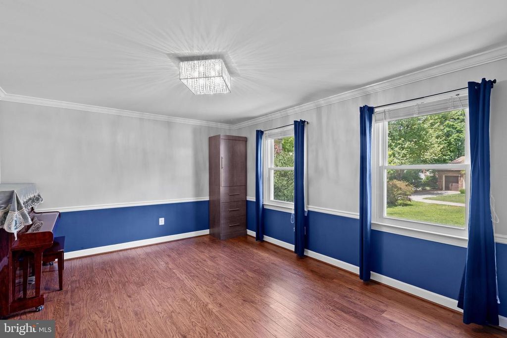 Image 7 of property listing at 12128 GRAY STAR WAY, Columbia, MD 21044
