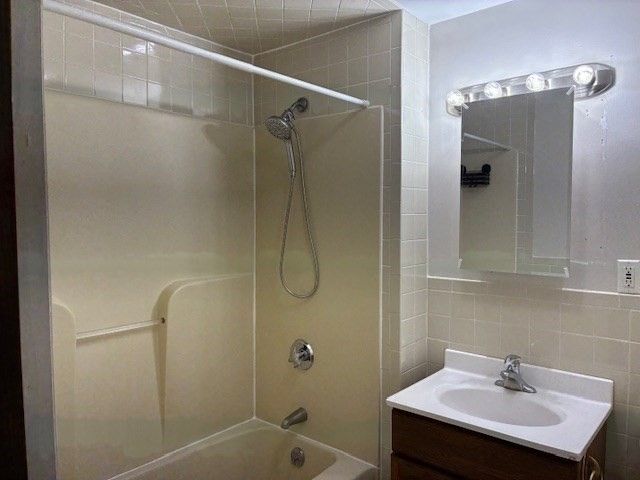 41 Sturtevant Ave 1, Norwood, MA 02062