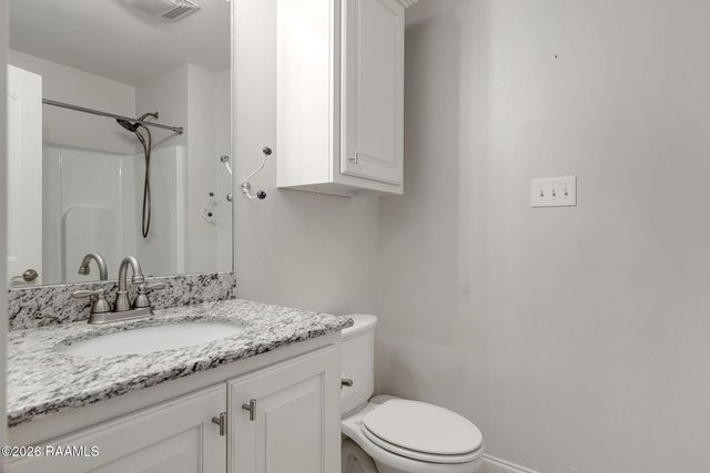 208 Hill Ridge Drive, Youngsville, LA 70592