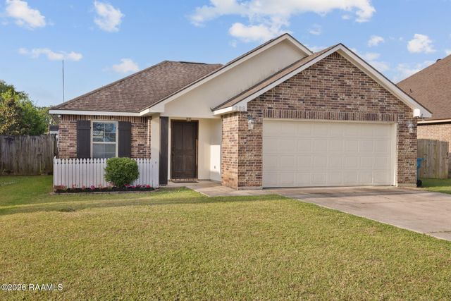 208 Hill Ridge Drive, Youngsville, LA 70592