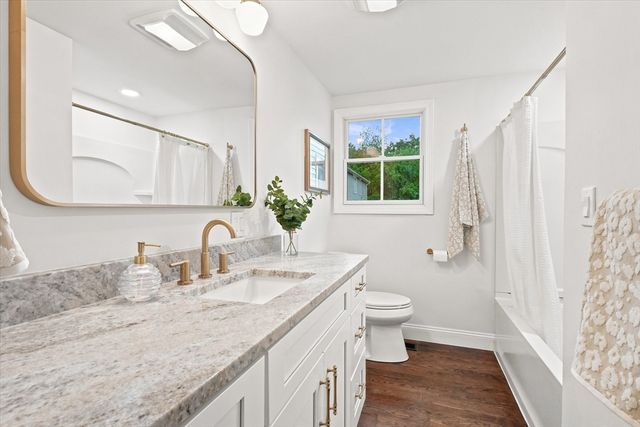 25 Lavalley Ln, Newburyport, MA 01950