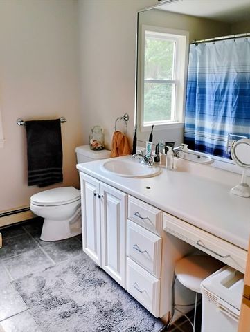 3 Kelly Drive, Middleboro, MA 02346