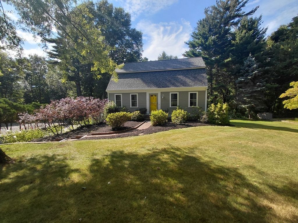 3 Kelly Drive, Middleboro, MA 02346