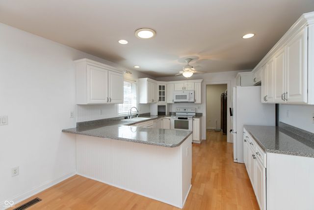 113 Commons Drive, Seymour, IN 47274