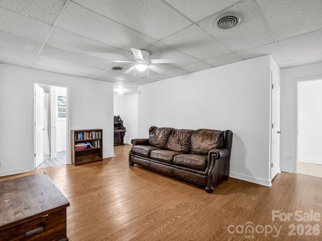 54 Broadway Avenue, Tryon, NC 28782