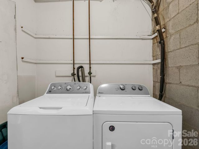 54 Broadway Avenue, Tryon, NC 28782