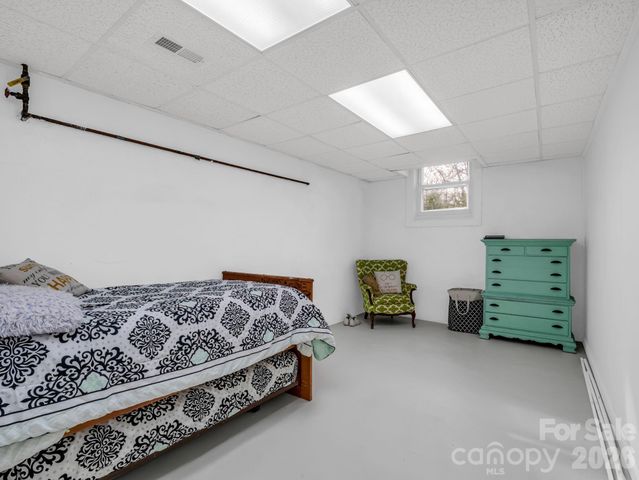 54 Broadway Avenue, Tryon, NC 28782