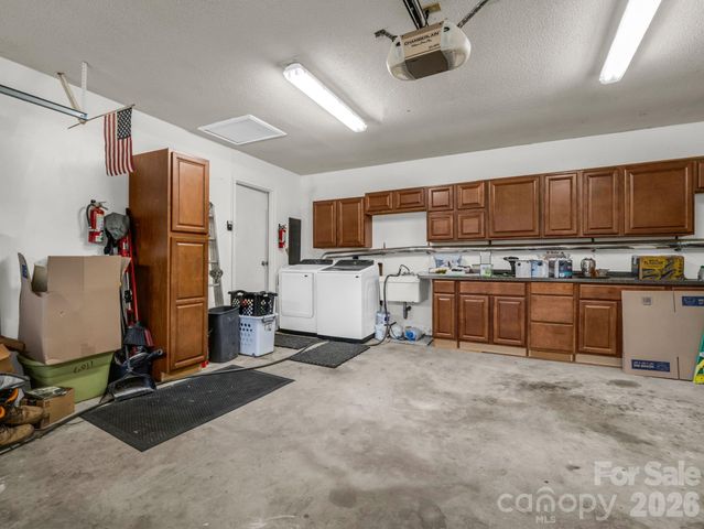 54 Broadway Avenue, Tryon, NC 28782