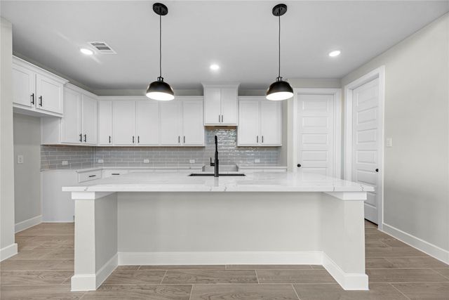 1934 El Pino Street, Montgomery, TX 77316