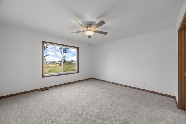 3110 Teton Street SW, Cedar Rapids, IA 52404