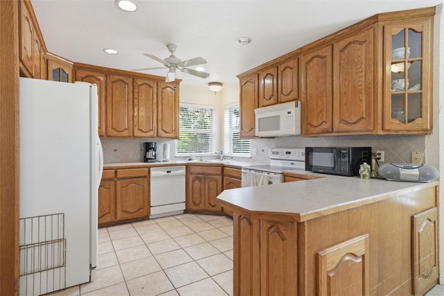 1681 W Tate Avenue, Robinson, TX 76706
