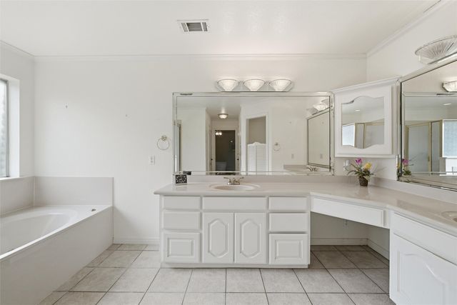 1681 W Tate Avenue, Robinson, TX 76706