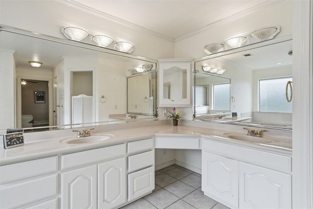 1681 W Tate Avenue, Robinson, TX 76706