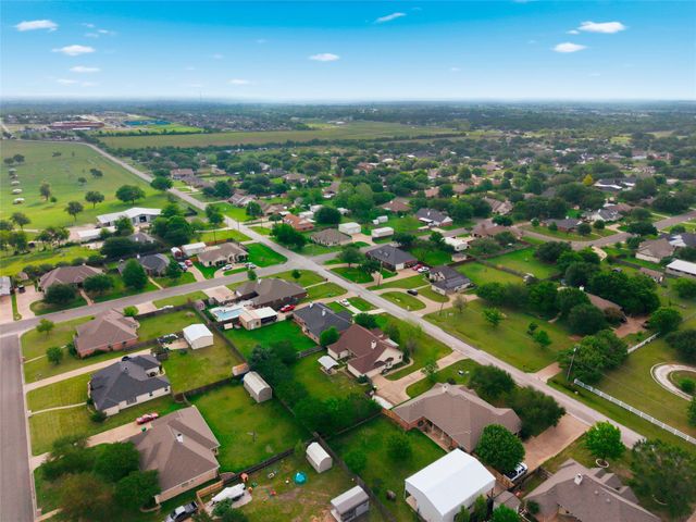 1681 W Tate Avenue, Robinson, TX 76706