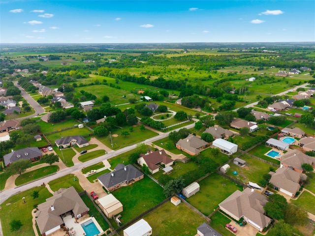 1681 W Tate Avenue, Robinson, TX 76706