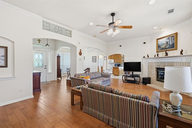 1681 W Tate Avenue, Robinson, TX 76706