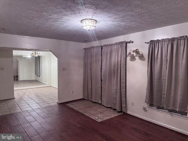 2639 MIDDLE RD, Winchester, VA 22601