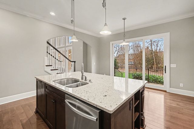 1233 Potter Ln, Gallatin, TN 37066