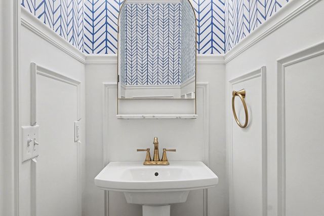 1233 Potter Ln, Gallatin, TN 37066