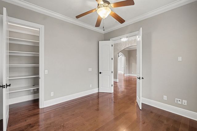 1233 Potter Ln, Gallatin, TN 37066