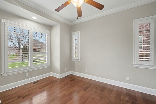 1233 Potter Ln, Gallatin, TN 37066