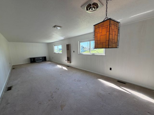 1902 Loretta DRIVE, Penn Hills, PA 15235