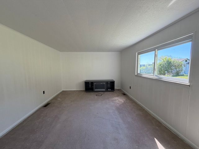 1902 Loretta DRIVE, Penn Hills, PA 15235