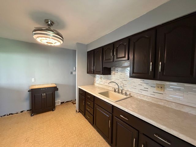 1902 Loretta DRIVE, Penn Hills, PA 15235