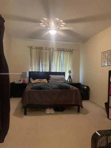 390 City View Dr 390, Fort Lauderdale, FL 33311