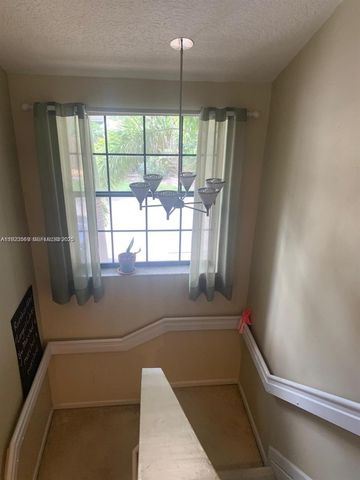 390 City View Dr 390, Fort Lauderdale, FL 33311