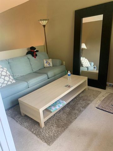 390 City View Dr 390, Fort Lauderdale, FL 33311