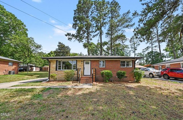 912 Larchwood Drive, Durham, NC 27713