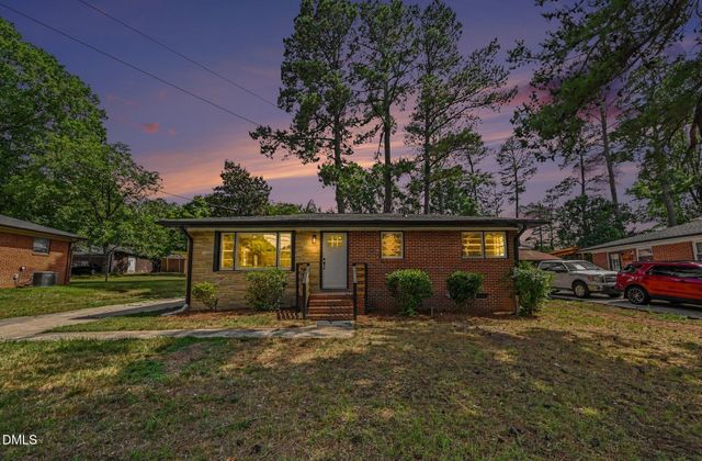 912 Larchwood Drive, Durham, NC 27713