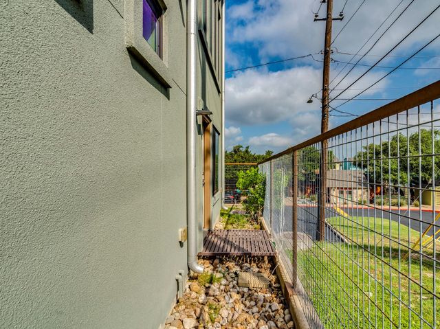 124 Cumberland RD 401, Austin, TX 78704