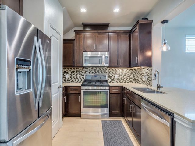 124 Cumberland RD 401, Austin, TX 78704