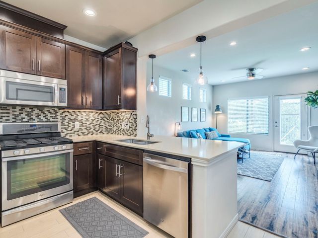 124 Cumberland RD 401, Austin, TX 78704